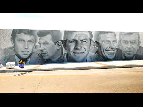 Mount Airy (NC) - Small City Charm / Full of Attractions