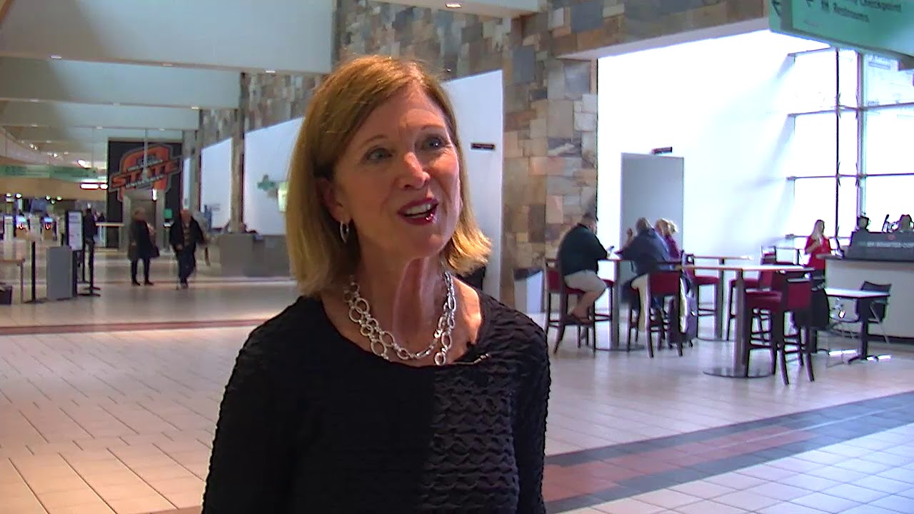 Navigating Will Rogers World Airport during the holidays