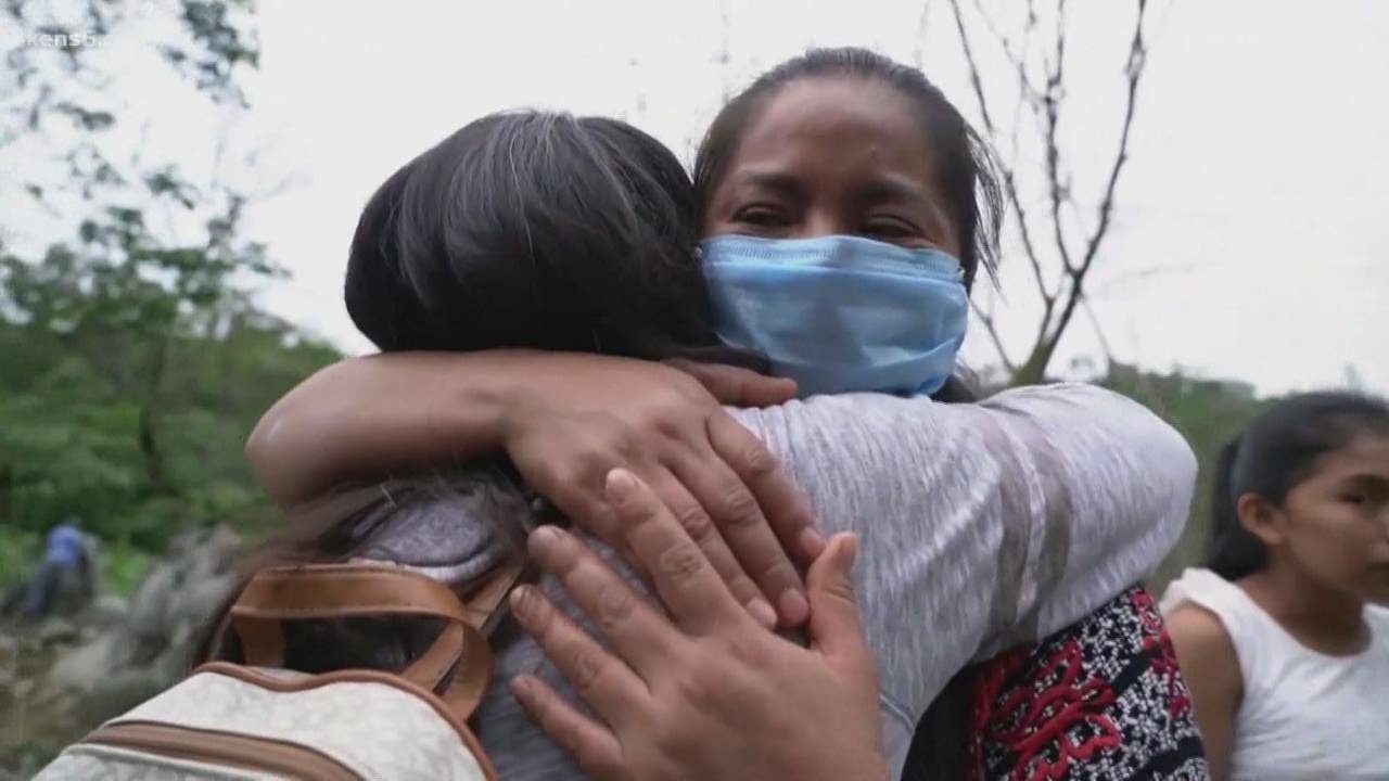 Migrant families head to Pleasanton, TX